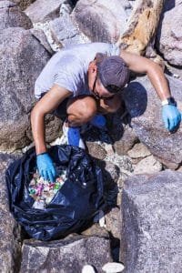 collecting micro plastics 683x1024