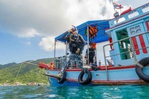 diver giant stride koh tao 1024x683