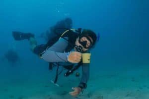 diver with a cup